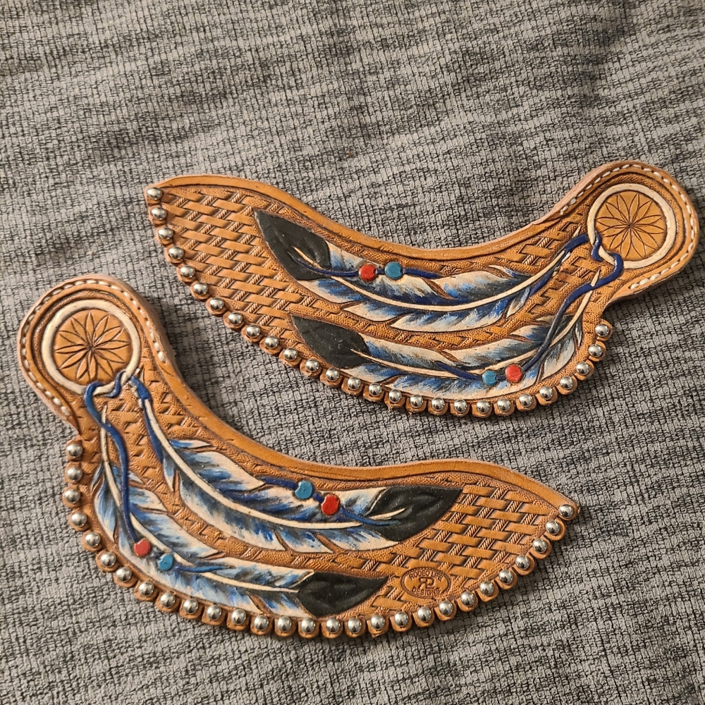 Custom spur straps